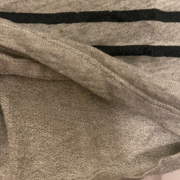 Sundry Scoop Neck Striped Baseball Style Short Sleeve Tee Size L - Picture 4 of 6